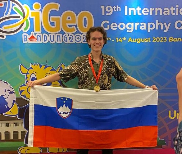 Izjemen uspeh Aleksandra Škofa na geografski olimpijadi