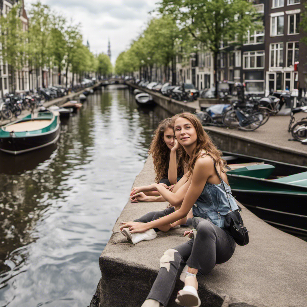 117732_Group of students female 17 years old in Amsterdam_xl-1024-v1-0