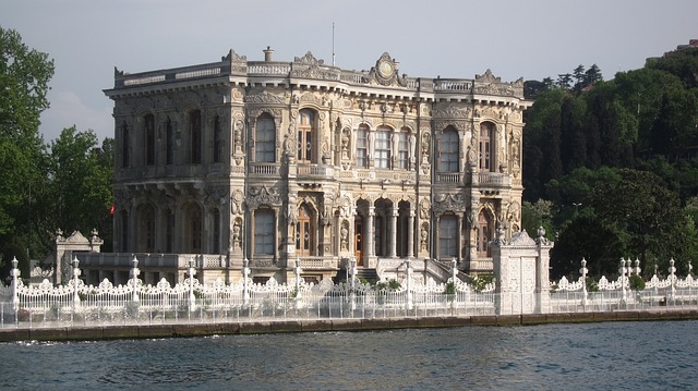 kucuksu-palace-1162615_640